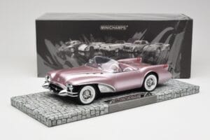 Buick Wildcat II Concept Salmon Metallic Minichamps 1:18 107141221 Rășină - imaginea 6 din 6