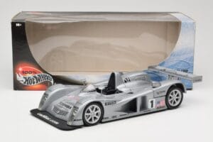 Cadillac Northstar LMP #1 24 Hours of Le Mans 2000 Hot Wheels 1:18 29225 Metal - imaginea 8 din 8