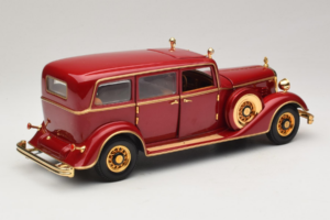 Cadillac Deluxe Tudor Limuzină de Stat Puyi Ultimul Împărat al Chinei Sun Star 1:18 4100 Metal - imaginea 3 din 9