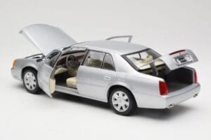 Cadillac DeVille DTS Maisto 1:18 56061 Metal - imaginea 5 din 8