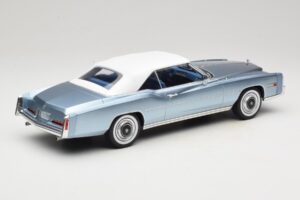 Cadillac Eldorado Cabriolet Albastru MCG 1:18 MCG18472 Metal - imaginea 3 din 7