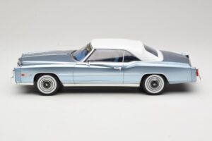 Cadillac Eldorado Cabriolet Albastru MCG 1:18 MCG18472 Metal - imaginea 4 din 7