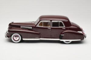 Cadillac Fleetwood 60 Special Sedan Roșu MCG 1:18 MCG18071 Metal - imaginea 3 din 6