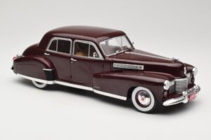 Cadillac Fleetwood 60 Special Sedan Roșu MCG 1:18 MCG18071 Metal - imaginea 4 din 6