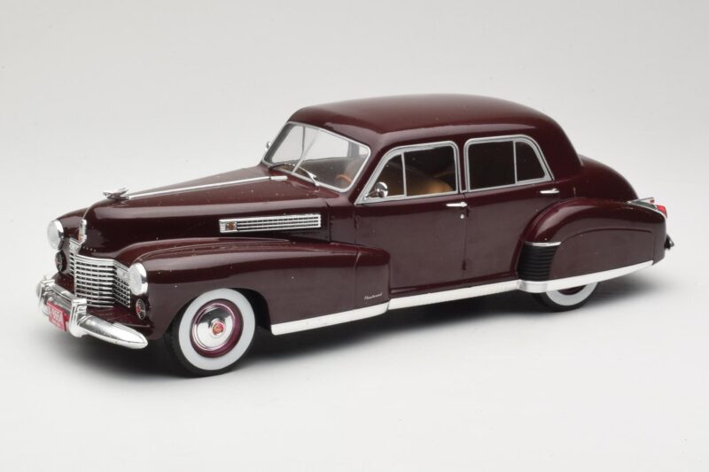 Cadillac Fleetwood 60 Special Sedan Roșu MCG 1:18 MCG18071 Metal