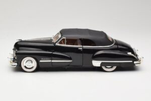 Cadillac Series 62 Negru Anson 1:18 30345 Metal - imaginea 4 din 8