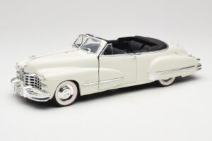 Cadillac Series 62 Cabriolet Alb Anson 1:18 30335 Metal