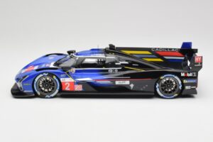Cadillac V-Series.R LMDh #2 E. Bamber / A. Lynn / R. Westbrook Chip Ganassi Racing 24 Hours of Le Mans 2023 TopSpeed 1:18 TS0 - imaginea 3 din 5