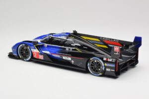 Cadillac V-Series.R LMDh #2 E. Bamber / A. Lynn / R. Westbrook Chip Ganassi Racing 24 Hours of Le Mans 2023 TopSpeed 1:18 TS0 - imaginea 4 din 5