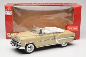 Chevrolet Bel Air Cabriolet Crem Sun Star 1:18 1623 Metal - imaginea 8 din 8