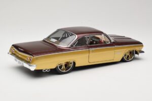 Chevrolet Bel Air Auriu & Maro Maisto 1:18 31064 Metal - imaginea 3 din 8