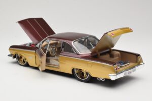 Chevrolet Bel Air Auriu & Maro Maisto 1:18 31064 Metal - imaginea 5 din 8