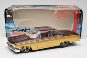 Chevrolet Bel Air Auriu & Maro Maisto 1:18 31064 Metal - imaginea 8 din 8