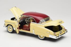 Chevrolet Bel Air Galben & Roșu Motormax 1:18 73111 Metal - imaginea 5 din 8