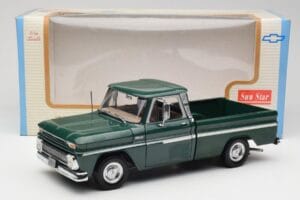 Chevrolet C-10 Verde Sun Star 1:18 1360 Metal - imaginea 8 din 8