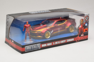 Chevrolet Camaro Iron Man Cu Figurina Metals Diecast 1:24 99724 Metal - imaginea 2 din 3