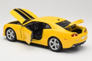 Chevrolet Camaro SS RS Galben Maisto 1:18 31173 Metal - imaginea 5 din 8