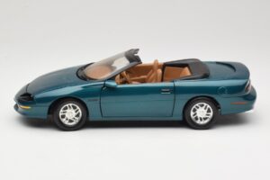 Chevrolet Camaro Z28 Cabriolet Verde American Muscle 1:18 7231D0 Metal - imaginea 4 din 8