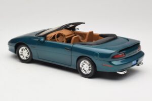Chevrolet Camaro Z28 Cabriolet Verde American Muscle 1:18 7231D0 Metal - imaginea 7 din 8