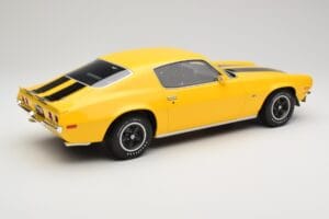 Chevrolet Camaro Z28 RS Daytona Yellow Otto 1:12 G085 Rășină - imaginea 2 din 6