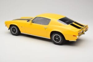 Chevrolet Camaro Z28 RS Daytona Yellow Otto 1:12 G085 Rășină - imaginea 5 din 6