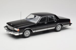 Chevrolet Caprice Negru MCG 1:18 MCG18113 Metal