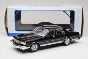 Chevrolet Caprice Negru MCG 1:18 MCG18113 Metal - imaginea 6 din 6