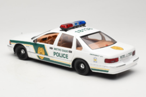 Chevrolet Caprice Metro Dade Poliție UT Models 1:18 21024 Metal - imaginea 7 din 8