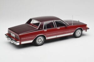 Chevrolet Caprice Roșu Metalizat MCG 1:18 MCG18361 Metal - imaginea 2 din 6