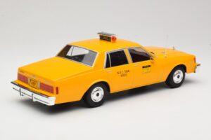 Chevrolet Caprice Galben Taxi MCG 1:18 MCG18038 Metal - imaginea 2 din 6