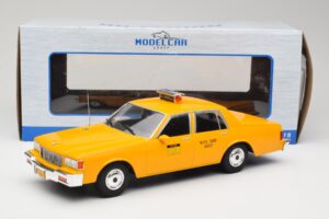 Chevrolet Caprice Galben Taxi MCG 1:18 MCG18038 Metal - imaginea 6 din 6