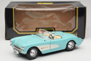 Chevrolet Corvette C1 Albastru & Alb Bburago 1:18 3024-M2 Metal - imaginea 8 din 8