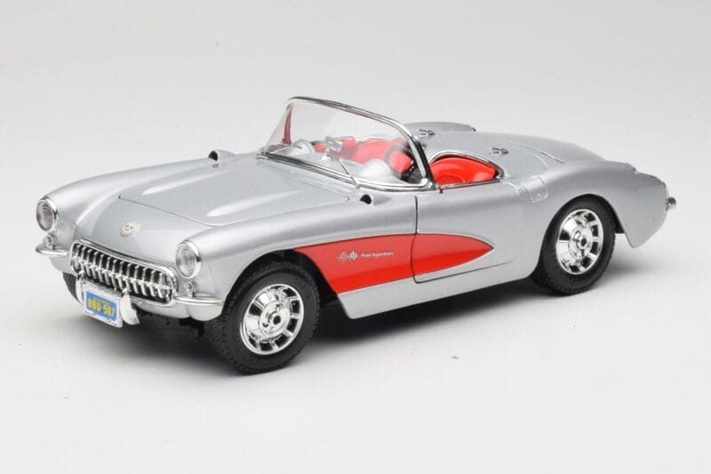 Chevrolet Corvette C1 Argintiu Bburago 1:18 3034 Metal