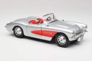Chevrolet Corvette C1 Argintiu & Roșu Bburago 1:18 3024-M1 Metal - imaginea 6 din 8