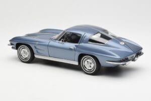 Chevrolet Corvette C2 Gri Albăstrui Metalic AUTOart 1:18 71182 Metal - imaginea 7 din 8