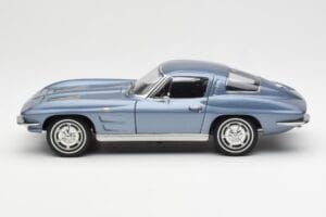 Chevrolet Corvette C2 Gri Albăstrui Metalic AUTOart 1:18 71182 Metal - imaginea 4 din 8