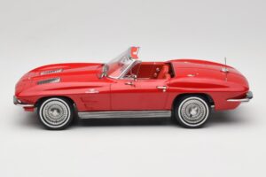 Chevrolet Corvette C2 Sting Ray Cabriolet Riverside Red Norev 1:18 189056 Metal - imaginea 3 din 6