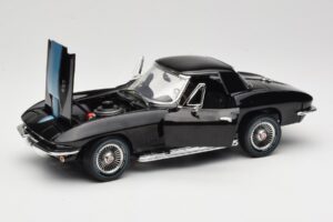 Chevrolet Corvette C2 Negru American Muscle 1:18 AMM1099/06 Metal - imaginea 2 din 8