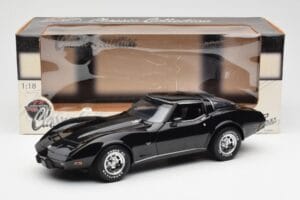 Chevrolet Corvette C3 Negru UT Models 1:18 21071 Metal - imaginea 8 din 8