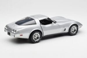 Chevrolet Corvette C3 Argintiu UT Models 1:18 21072 Metal - imaginea 3 din 8