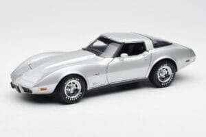 Chevrolet Corvette C3 Argintiu UT Models 1:18 21072 Metal
