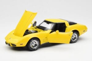Chevrolet Corvette C3 Galben UT Models 1:18 21074 Metal - imaginea 2 din 8
