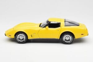 Chevrolet Corvette C3 Galben UT Models 1:18 21074 Metal - imaginea 4 din 8