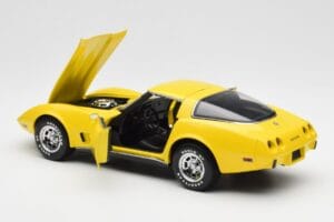 Chevrolet Corvette C3 Galben UT Models 1:18 21074 Metal - imaginea 5 din 8
