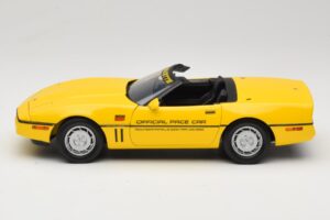 Chevrolet Corvette C4 Indianapolis 500 Pace Car Galben Greenlight 1:18 11801-06 Metal - imaginea 4 din 8