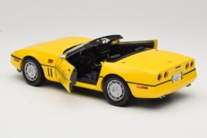 Chevrolet Corvette C4 Indianapolis 500 Pace Car Galben Greenlight 1:18 11801-06 Metal - imaginea 5 din 8
