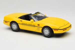 Chevrolet Corvette C4 Indianapolis 500 Pace Car Galben Greenlight 1:18 11801-06 Metal - imaginea 6 din 8