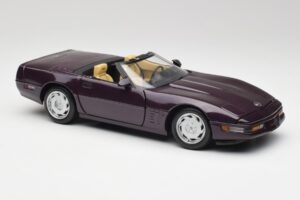 Chevrolet Corvette C4 LT4 Cabriolet Violet Metalic Maisto 1:18 50277 Metal - imaginea 6 din 8
