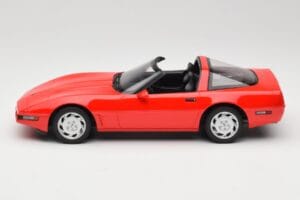 Chevrolet Corvette C4 Torch Red GT Spirit 1:18 GT537 Rășină - imaginea 3 din 6