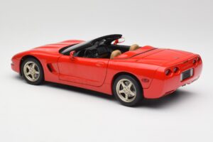 Chevrolet Corvette C5 Cabriolet Roșu UT Models 1:18 21006 Metal - imaginea 7 din 8
